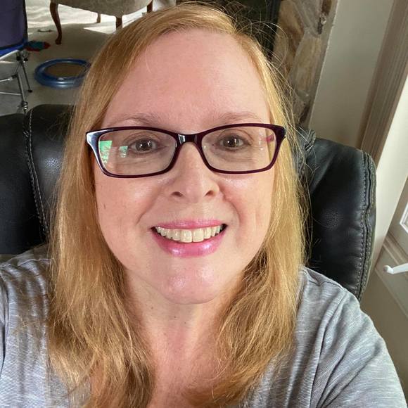 Meet your Posher, Debra - Picture 1 of 1